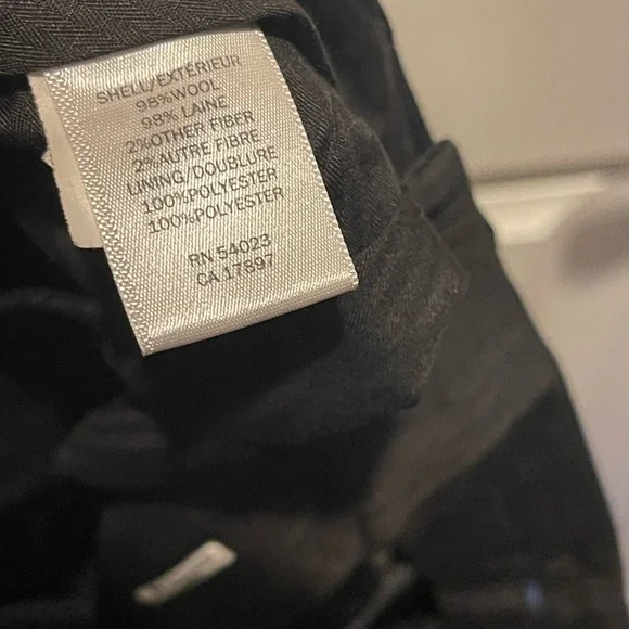 Banana Republic - Men’s Suit - NAVY Color Pin - 46R Jacket - 35/32 Pants - Picture 4 of 7